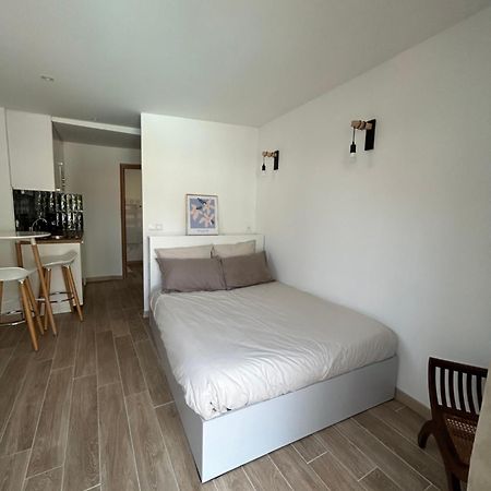 Studio Avec Piscine Carmaux Экстерьер фото